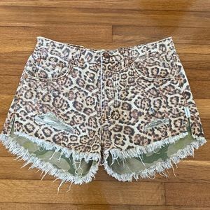 One teaspoon leopard print Jean short